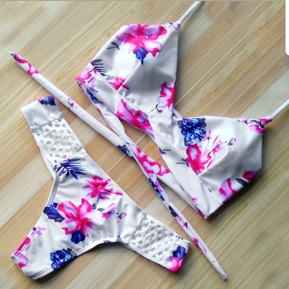 Bathingsuit - image 1